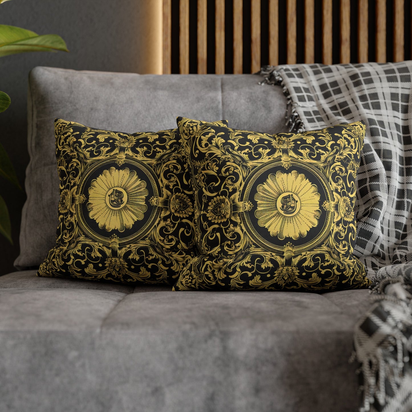 Elegant 19th Century Vintage Floral Damask Paisley Pillowcase in Black and Gold (Pillow not included)